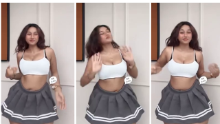 Samruddhi Kakade UpSkirt Dance Video